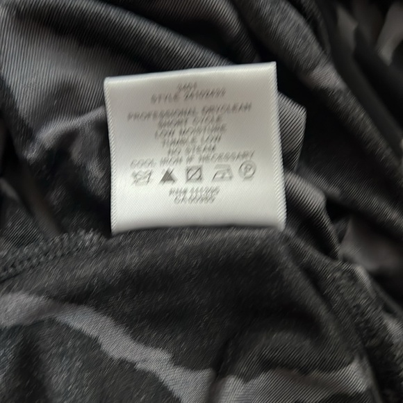 Tory Burch - Silk Dress - Size small - Picture 9 of 9